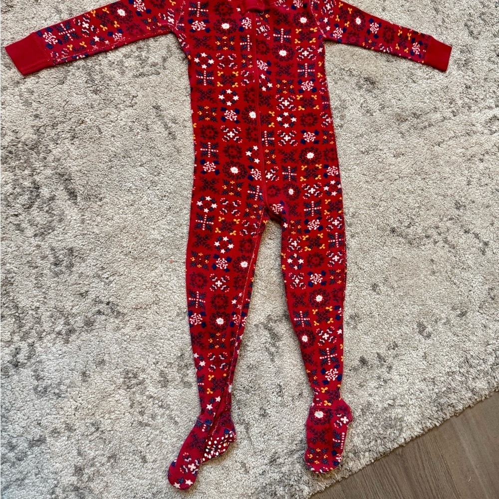 Hanna Andersson Organic Cotton Zip Sleeper – Red Nordic Print – Size 3T